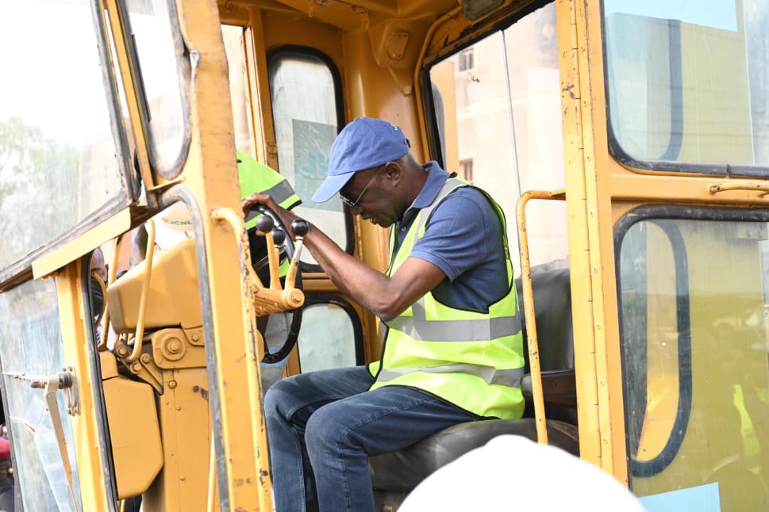 Governor Alia Flags-Off Reconstruction and Dualization of 55.09km of Roads Network