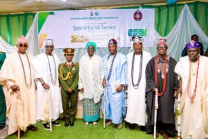 The Deputy Gov. Engr Noimot Salako-Oyedele and some Ogun traditional rulers