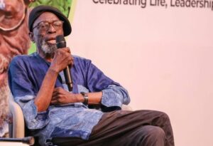 Biodun Jeyifo sitting2