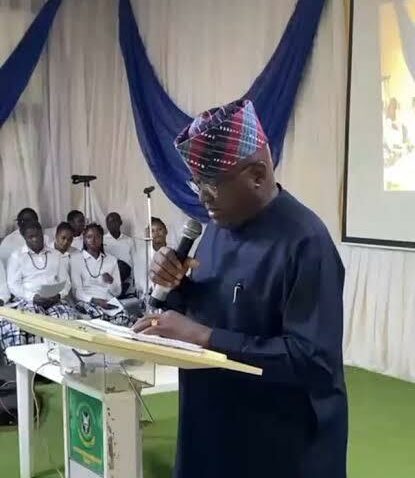 Dr Yemi Ogunbiyi presenting his speech