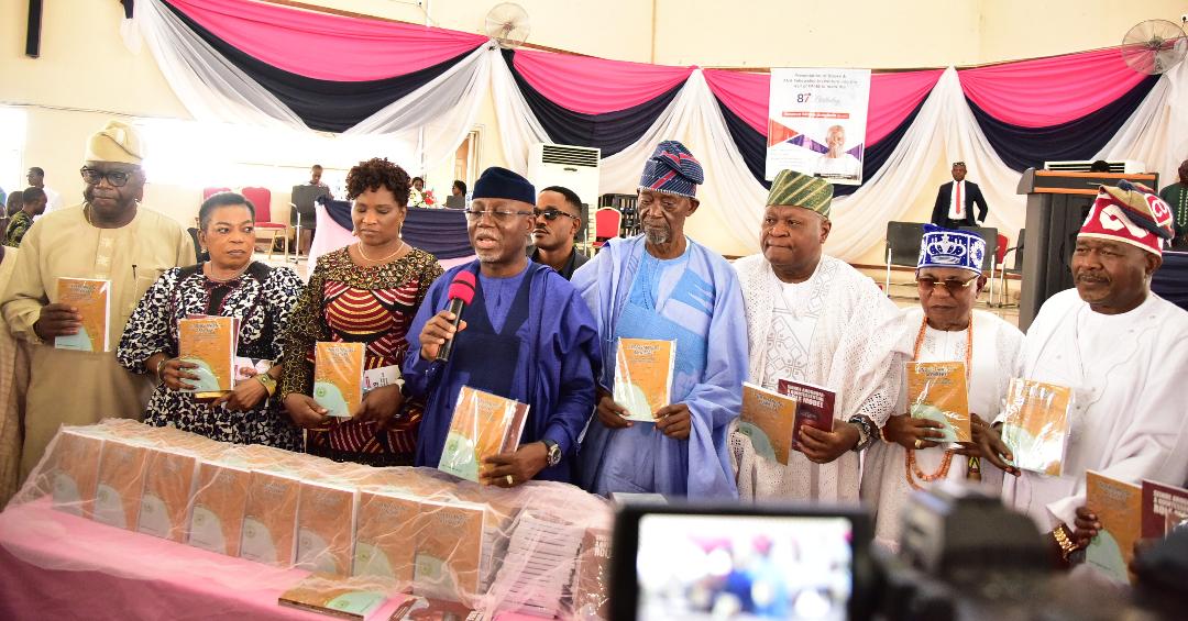 Eminent Nigerians Converge on FUTA to Celebrate Elder Statesman Seinde Arogbofa at 87