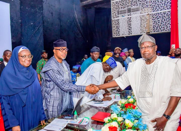 APC Re-elects Yemi Sanusi, 35 Others as Ogun State Party Executives