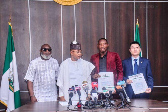 KGSG hands over the construction of airport to contractors 