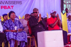 Governor Oebanji and others at the event