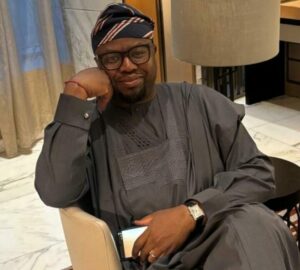 Dr. Babatunde Afolabi - 4900