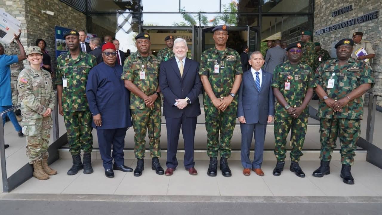 The team leader of the Nigerian delegation, Air Vice Marshal Francis Edosa, the head of the US delegation Mr. Cate Dave, and other officials